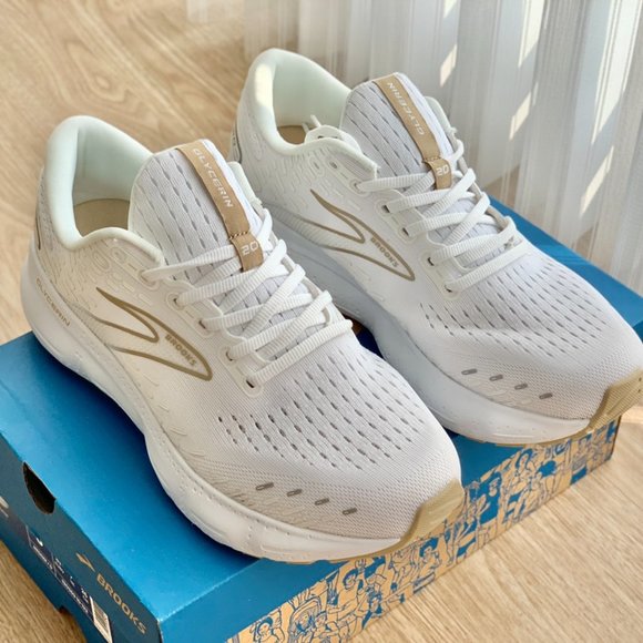 P220Brooks20 Collection: A Limited Edition Showcase" - Picture 3 of 9